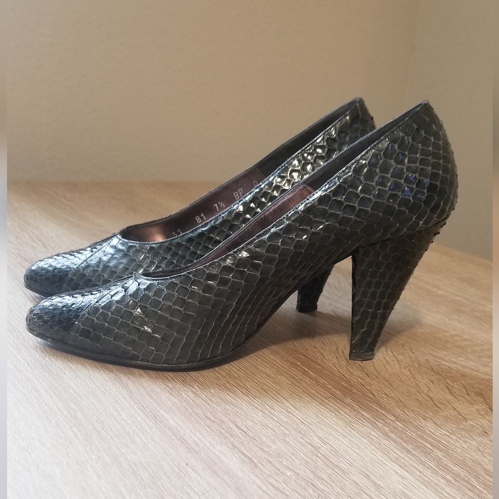 Vintage Roberto Vianni Grey Snakeskin Pumps 7.5